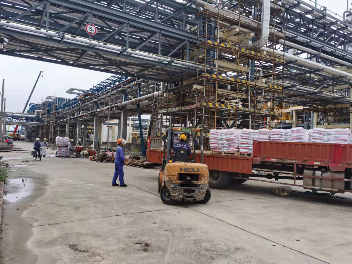 高层度剖析灌浆料起粉的真实原因