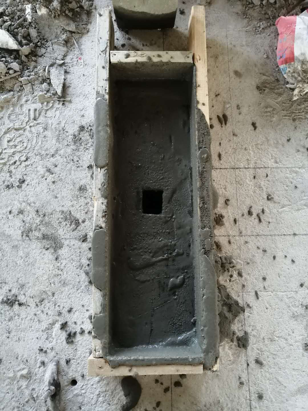 水泥路面起皮怎么办？可以一次性治理到位吗？