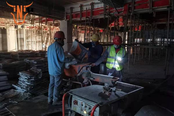 冰球突破聚合物修补砂浆中的骨料（上）