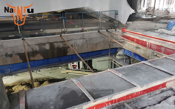 高强无缩短灌浆料施工麻面爆发的原因